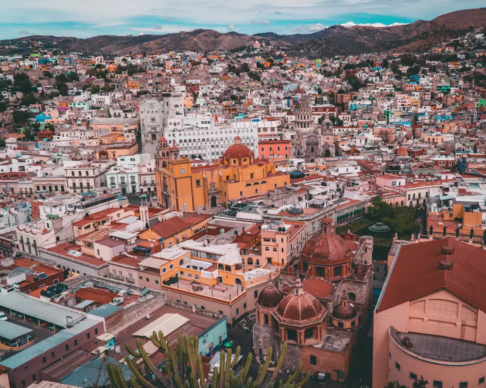 Colorful hillside city of Guanajuato, México